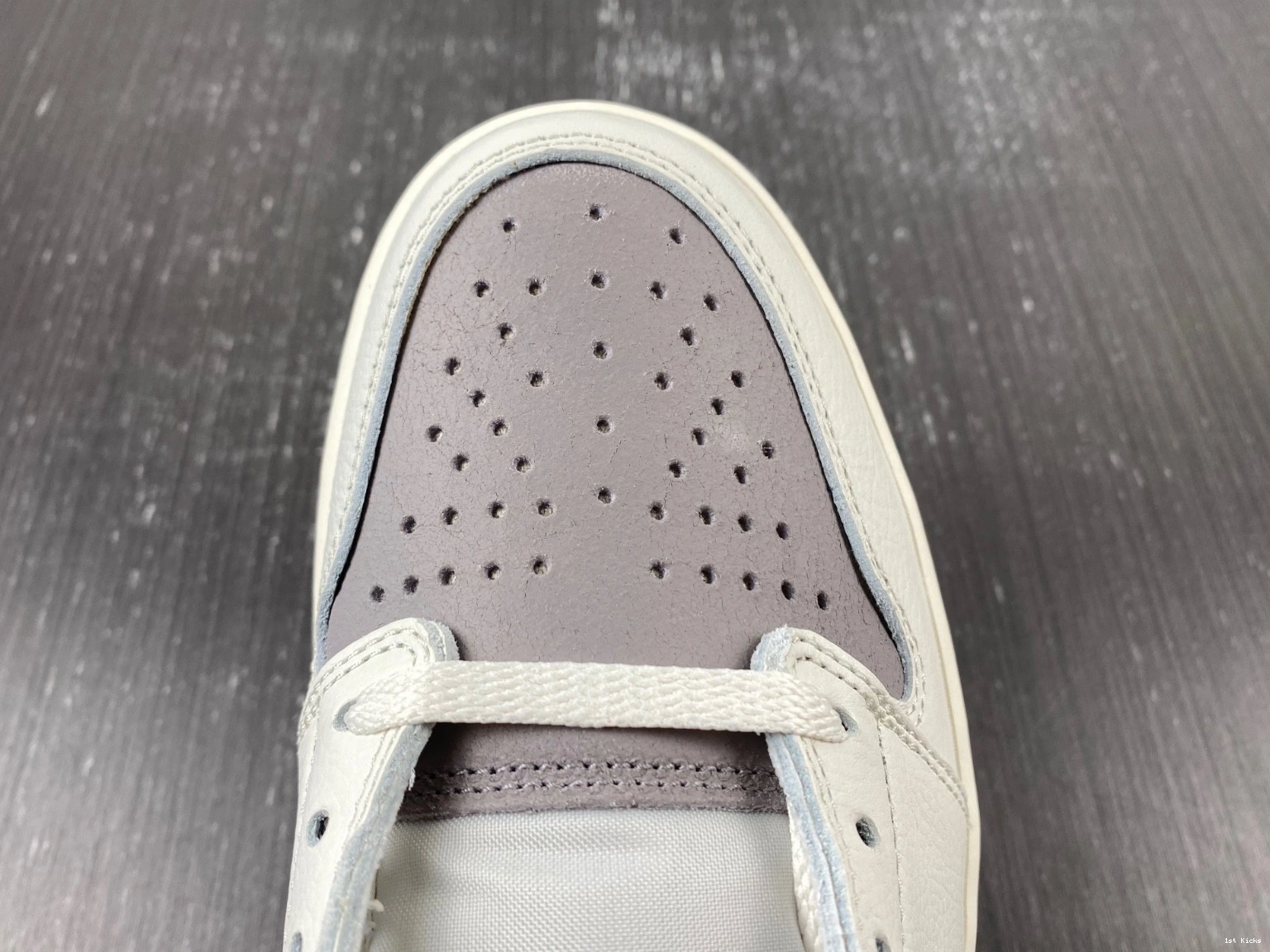 Air OG Jordan CZ0790-101 Low 1 Grey Atmosphere 0914